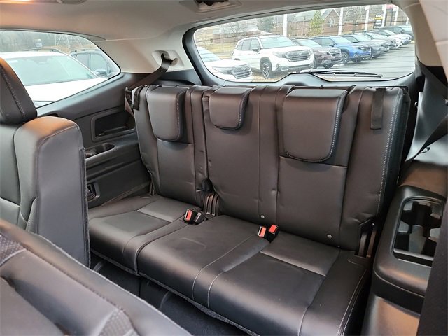 Used 2023 Subaru Ascent Limited image 11