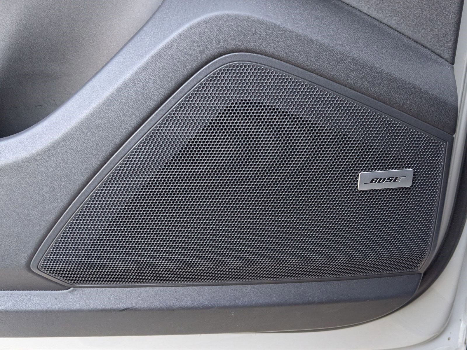 Used 2022 Porsche Cayenne Turbo S image 14