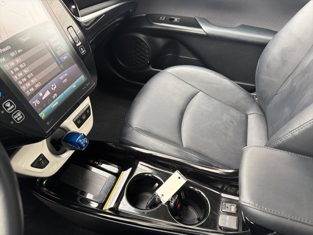 Used 2018 Toyota Prius Prime Premium image 27