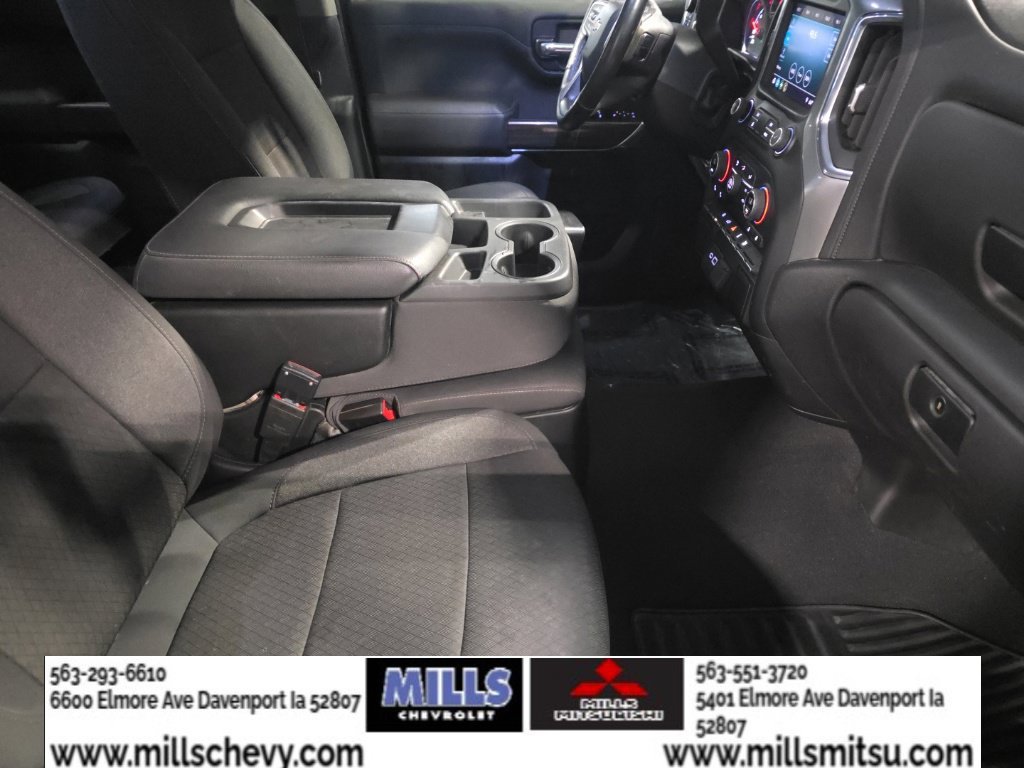 Used 2022 Chevrolet Silverado 1500 LT AWD/4WD image 19