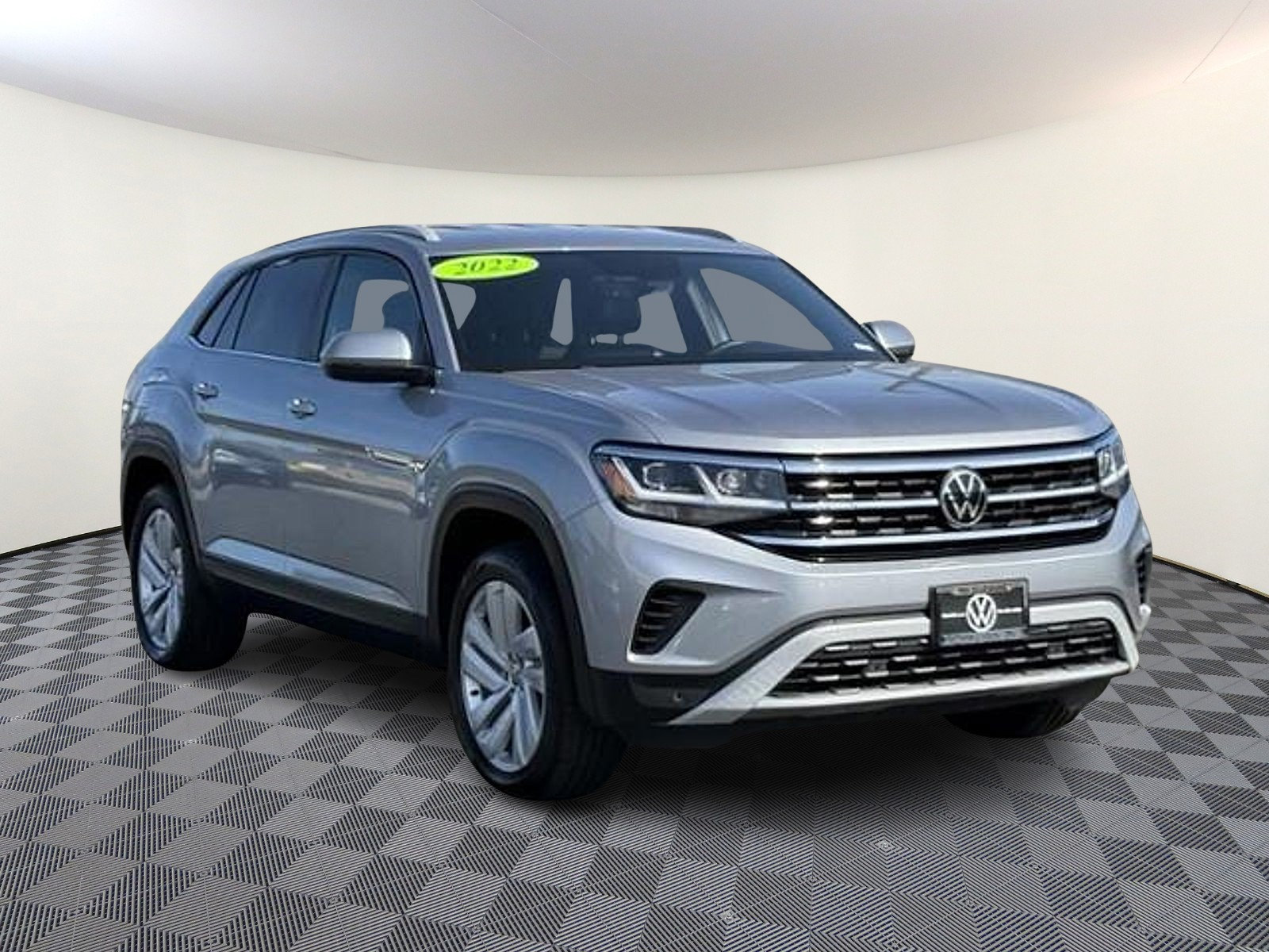 Used 2022 Volkswagen Atlas Cross Sport SE AWD/4WD image 1