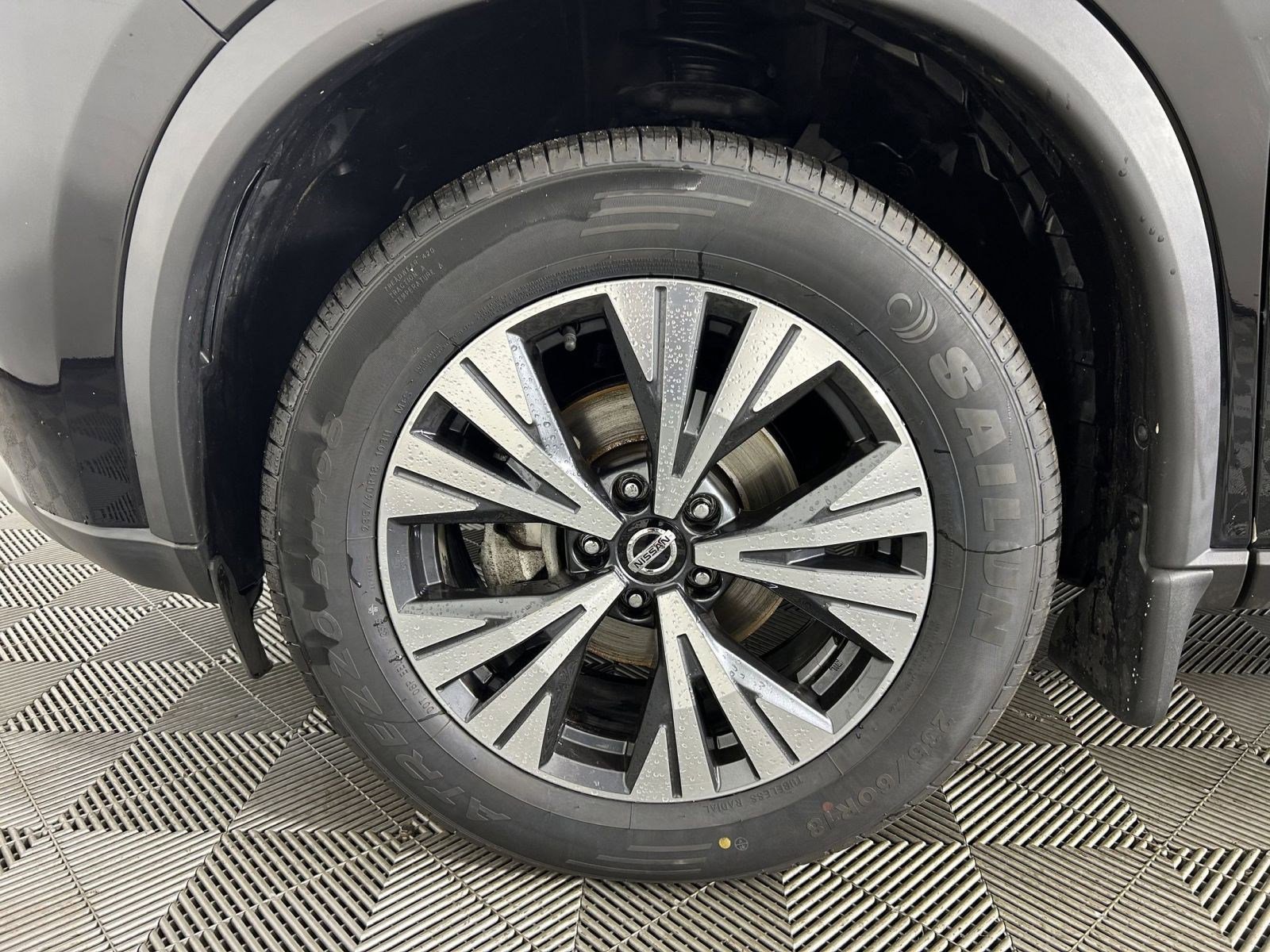 Certified 2021 Nissan Rogue SV w/ Premium Package image 5