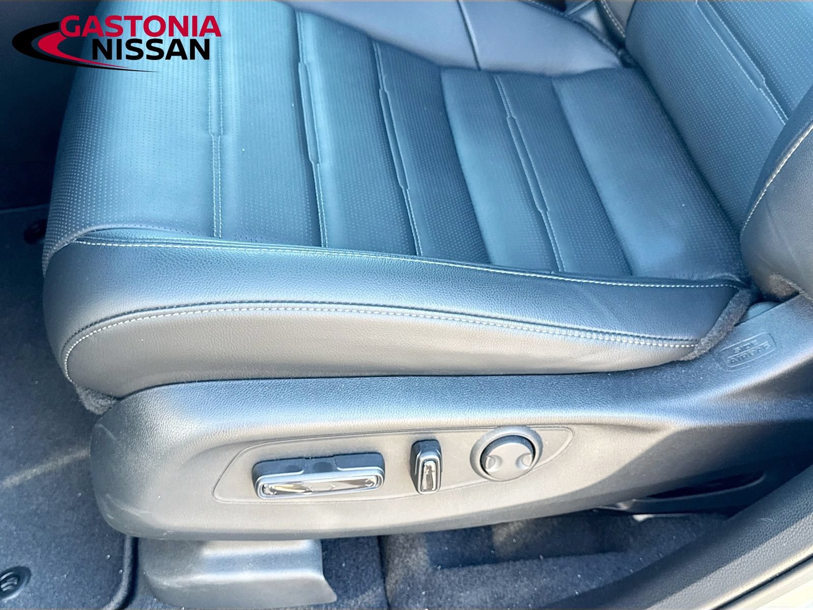 Used 2025 Honda CR-V EX-L image 25