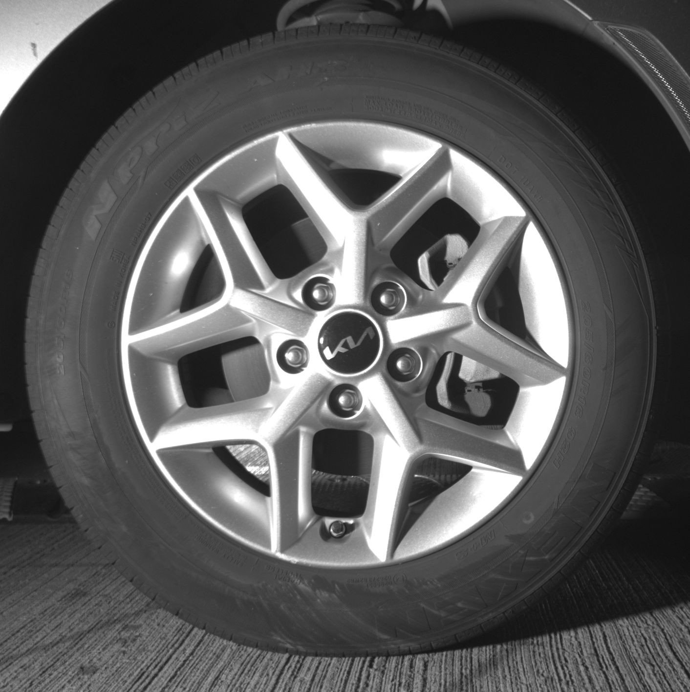 Used 2025 Kia Soul LX w/ LX Technology Package FWD image 13