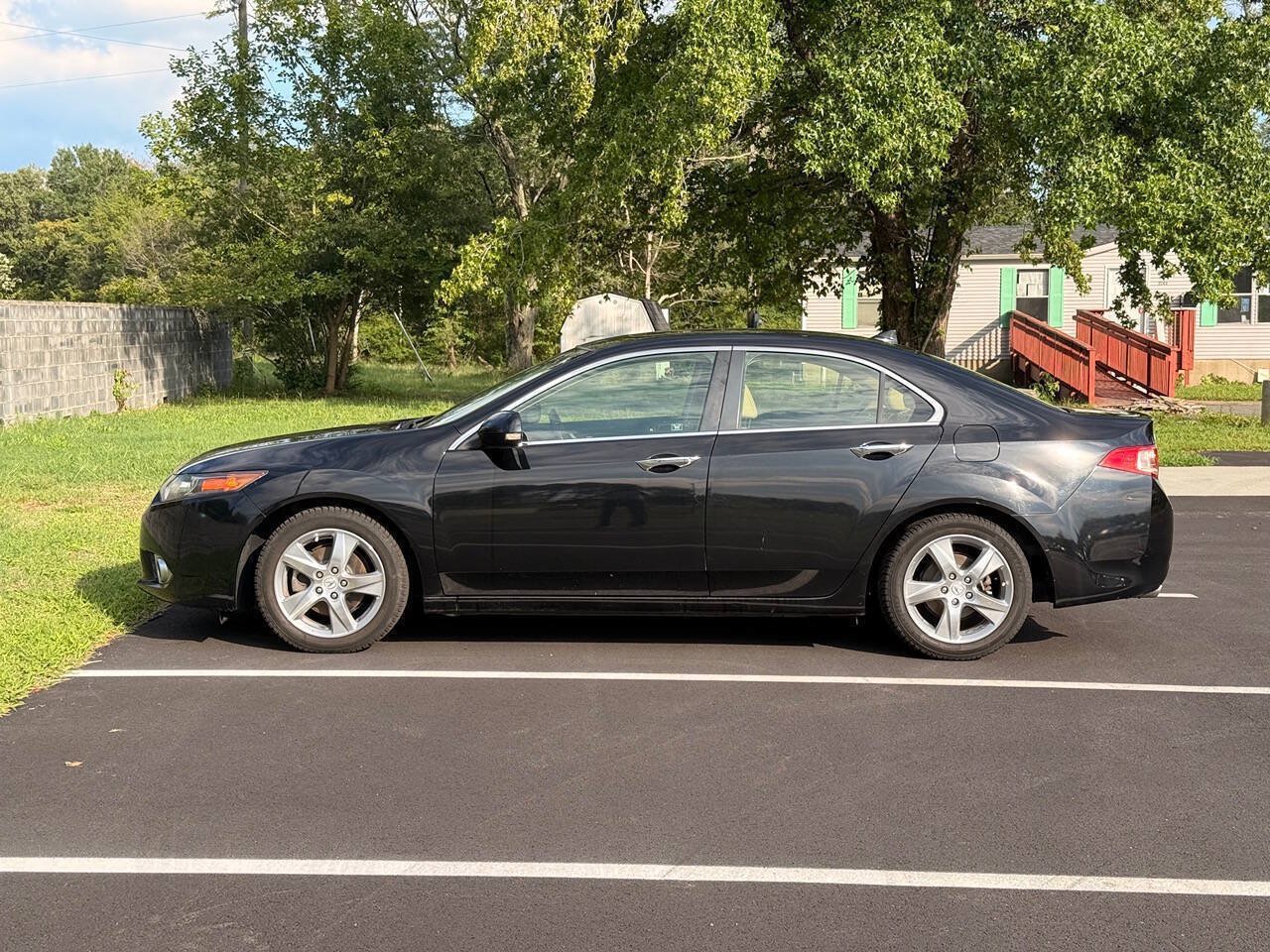 Used 2011 Acura TSX Sedan FWD image 4