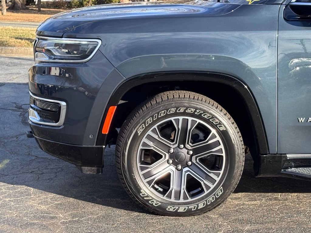 Used 2023 Jeep Wagoneer 4WD w/ Premium Group I image 43