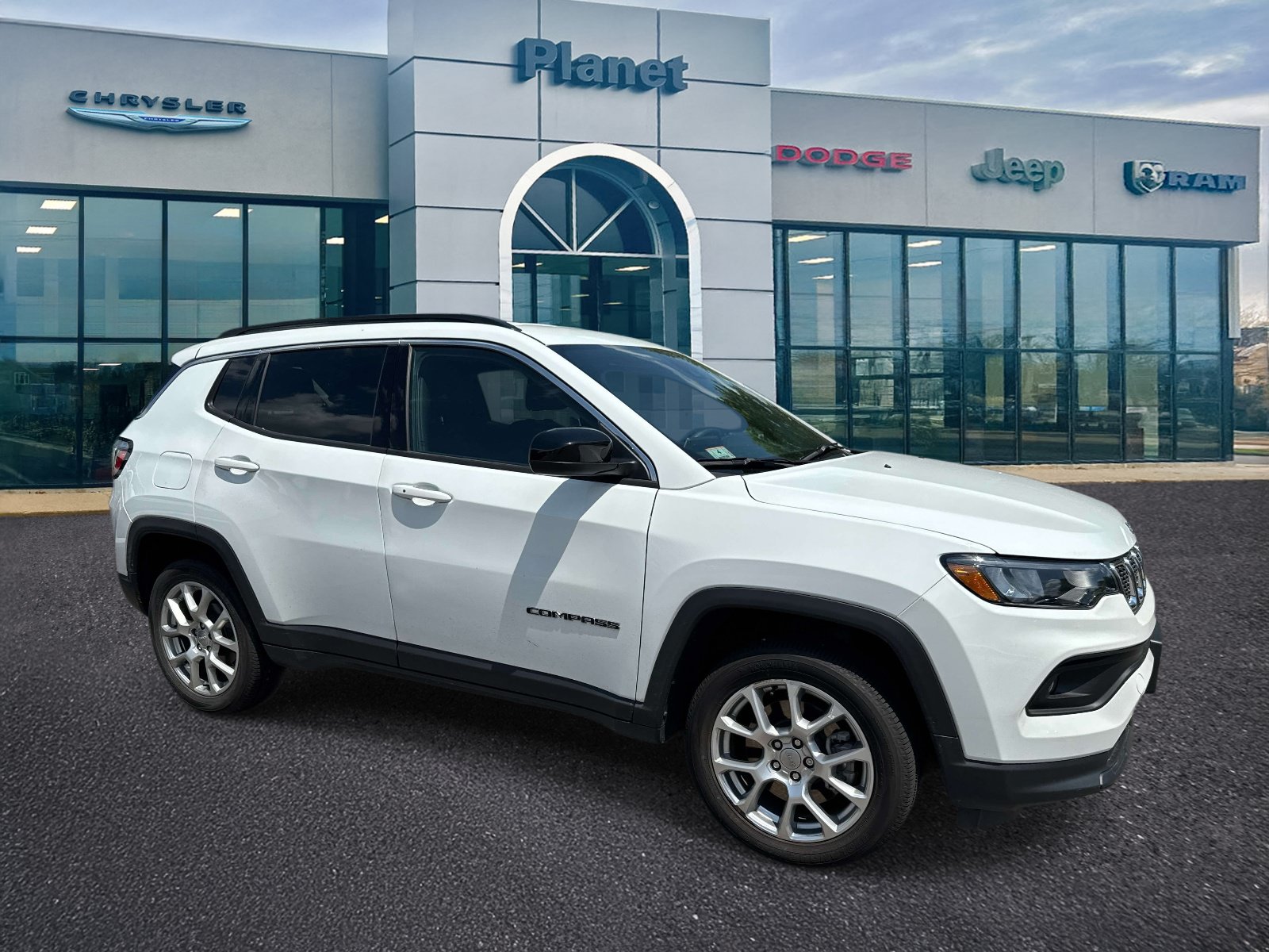 Used 2023 Jeep Compass Latitude