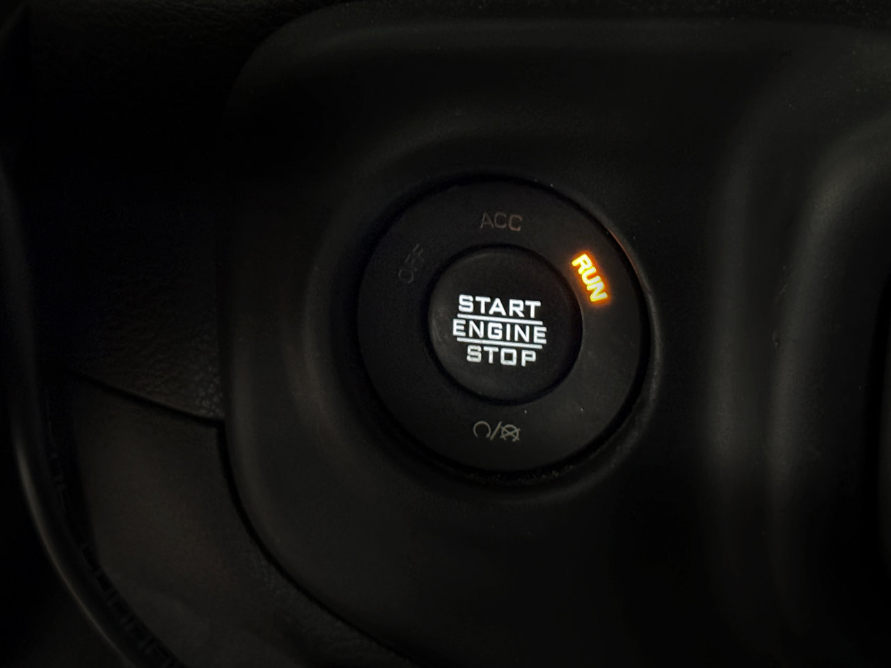 Used 2021 Jeep Gladiator Sport image 22