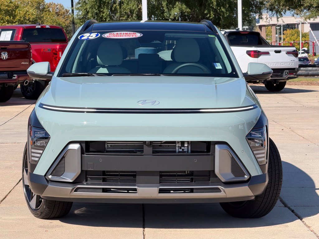 Used 2025 Hyundai Kona Limited FWD image 5