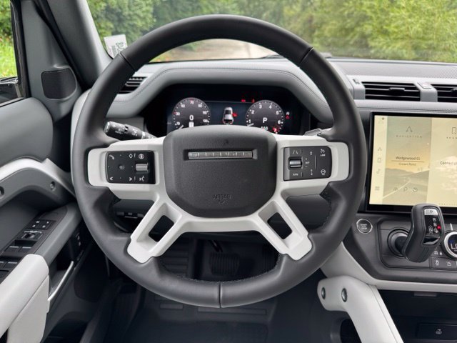 New 2026 Land Rover Defender 110 X-Dynamic SE AWD/4WD image 22
