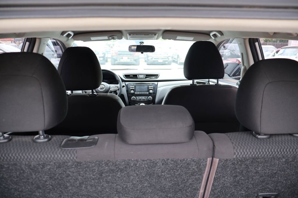 Used 2017 Nissan Rogue Sport S w/ S Appearance Package image 13