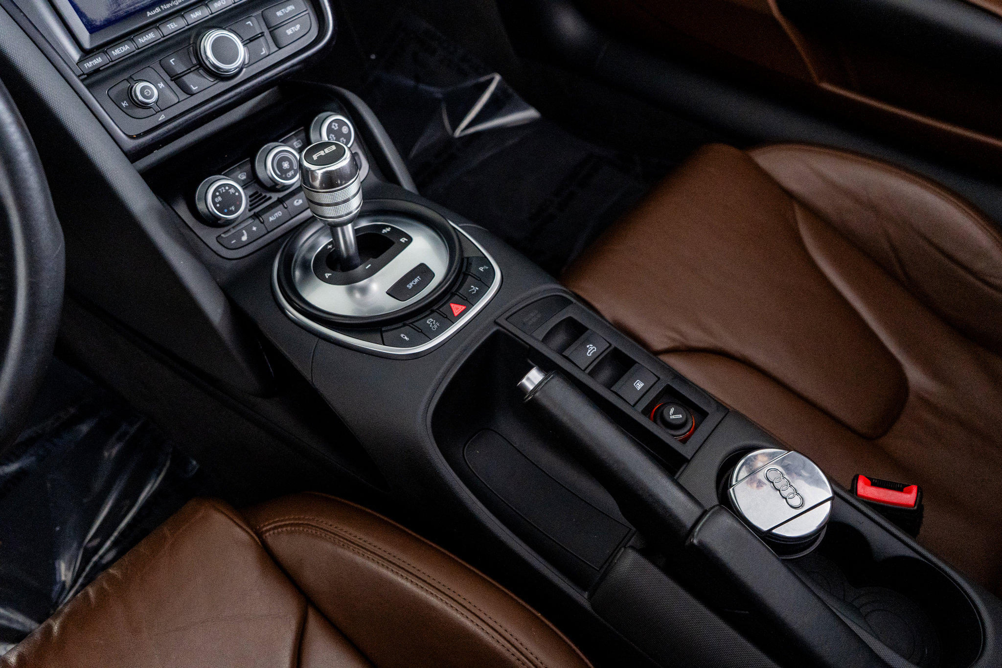 Used 2011 Audi R8 V8 image 32