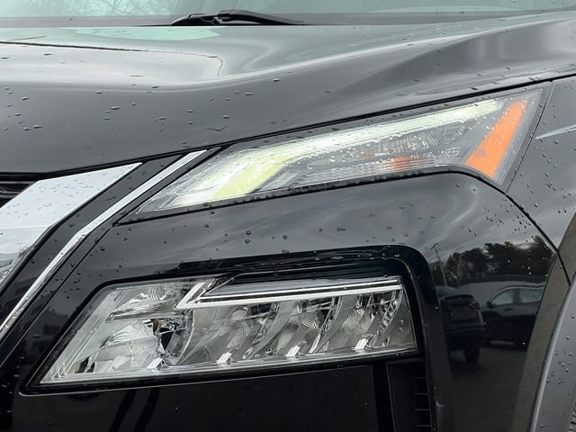 Used 2023 Nissan Rogue SV w/ SV Premium B Package image 38