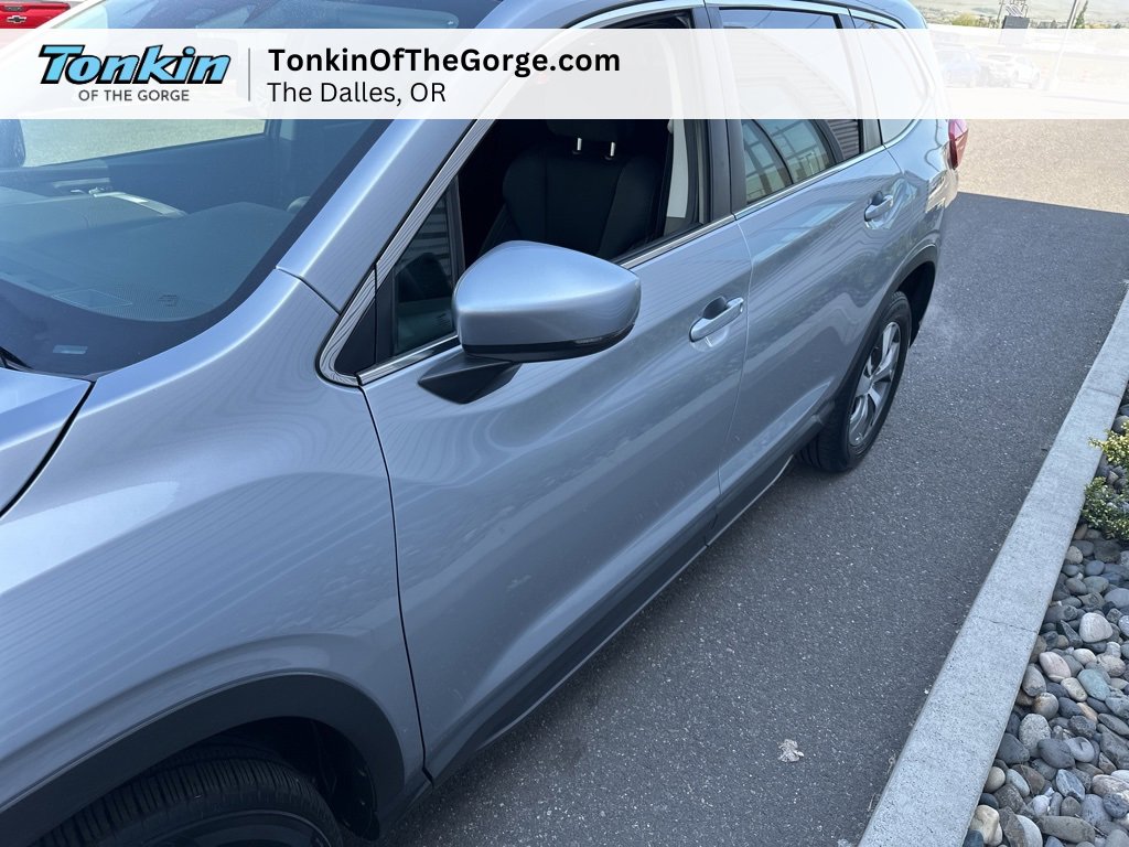 Used 2024 Subaru Ascent Premium w/ Convenience Package image 12