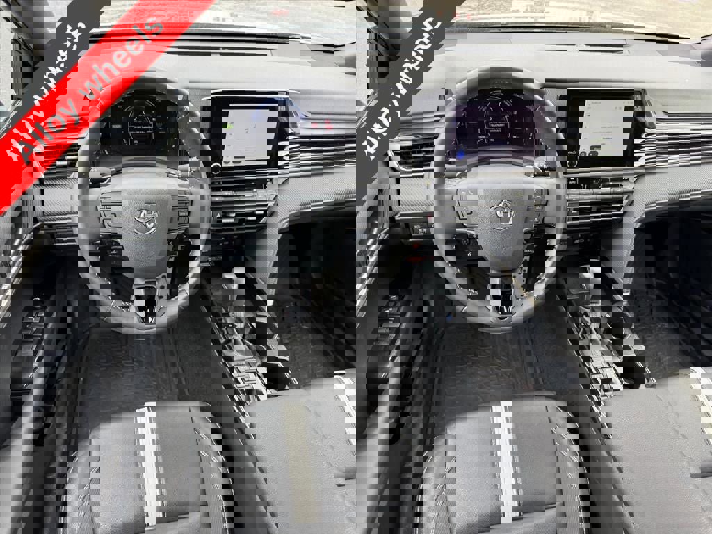 Certified 2025 Toyota Camry SE image 11