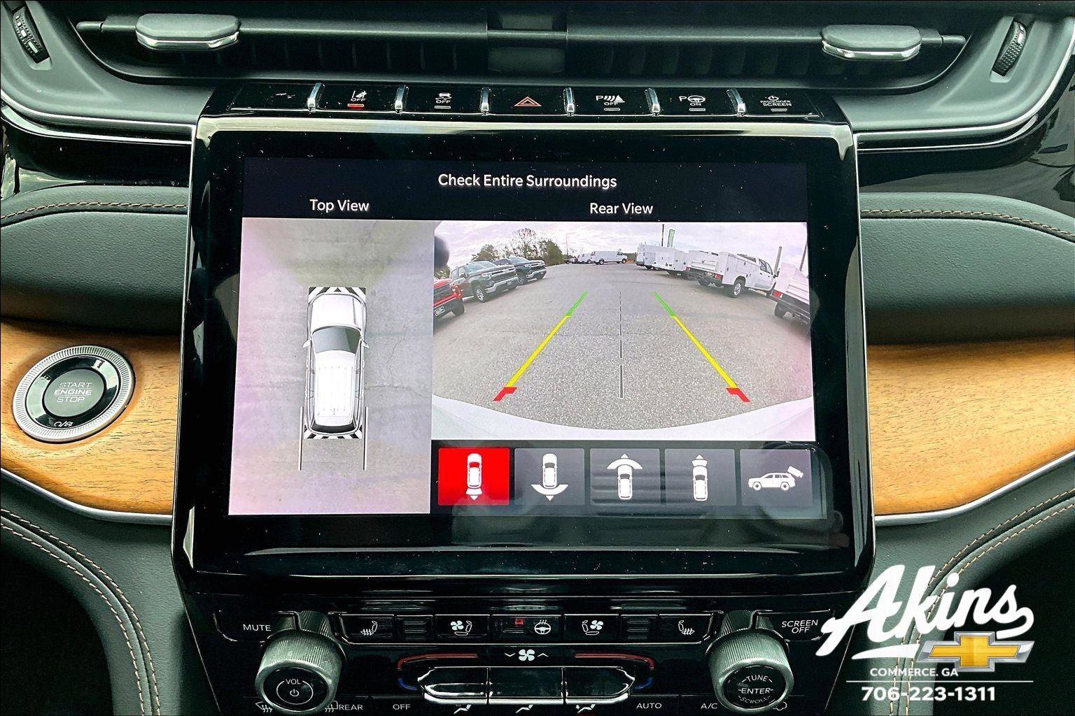 Used 2023 Jeep Grand Cherokee L Summit image 12