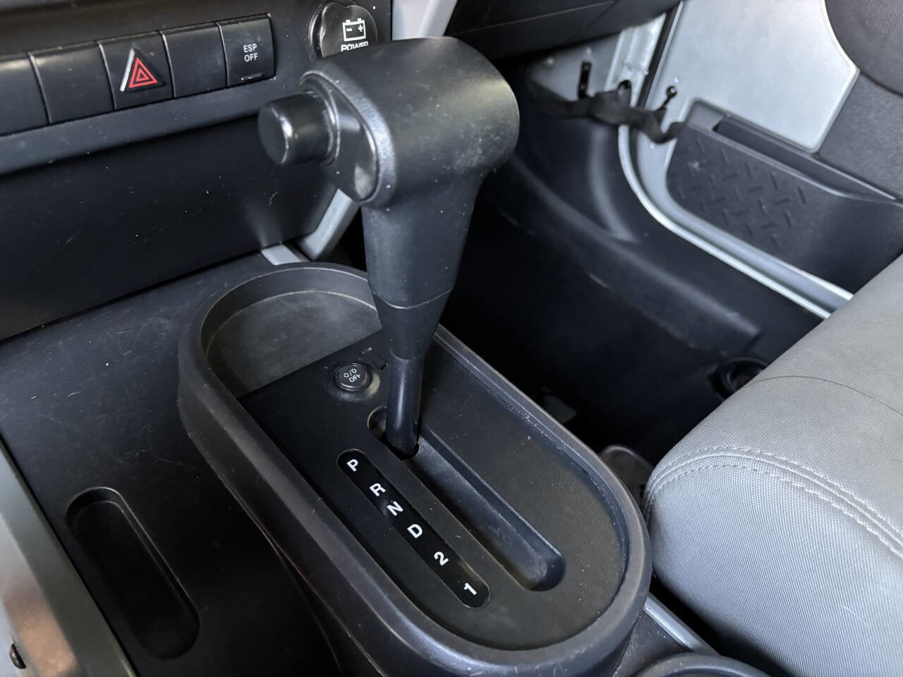 Used 2008 Jeep Wrangler Unlimited X RWD image 19