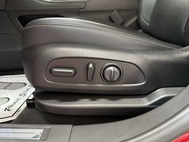 Used 2021 GMC Acadia SLT w/ Premium Package AWD/4WD image 12