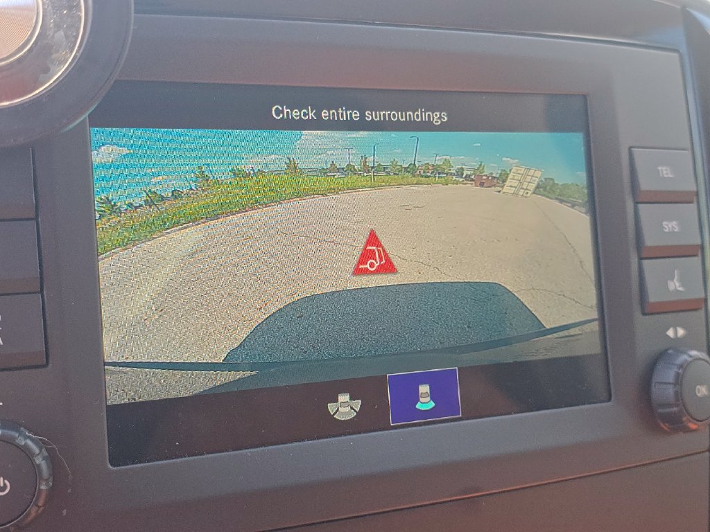 Used 2023 Mercedes-Benz Metris Passenger image 30