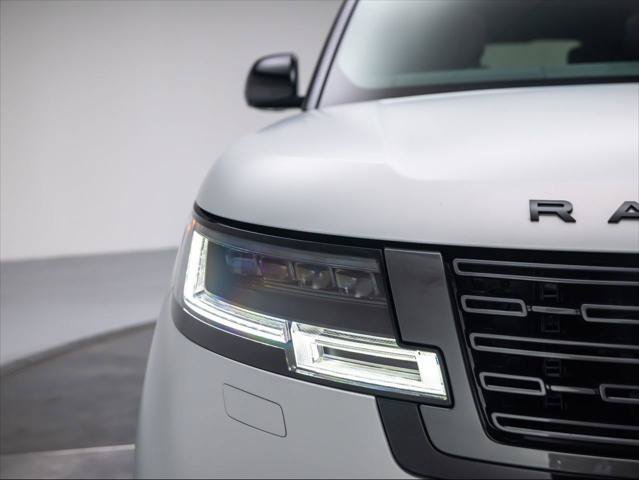 New 2026 Land Rover Range Rover Long Wheelbase Autobiography AWD/4WD image 10