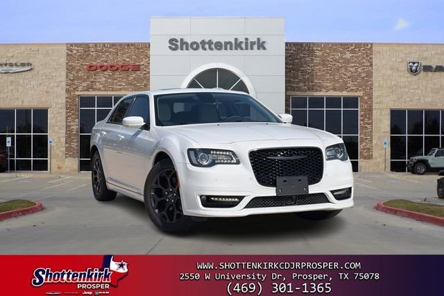 Used 2023 Chrysler 300 Touring L w/ Popular Equipment Group