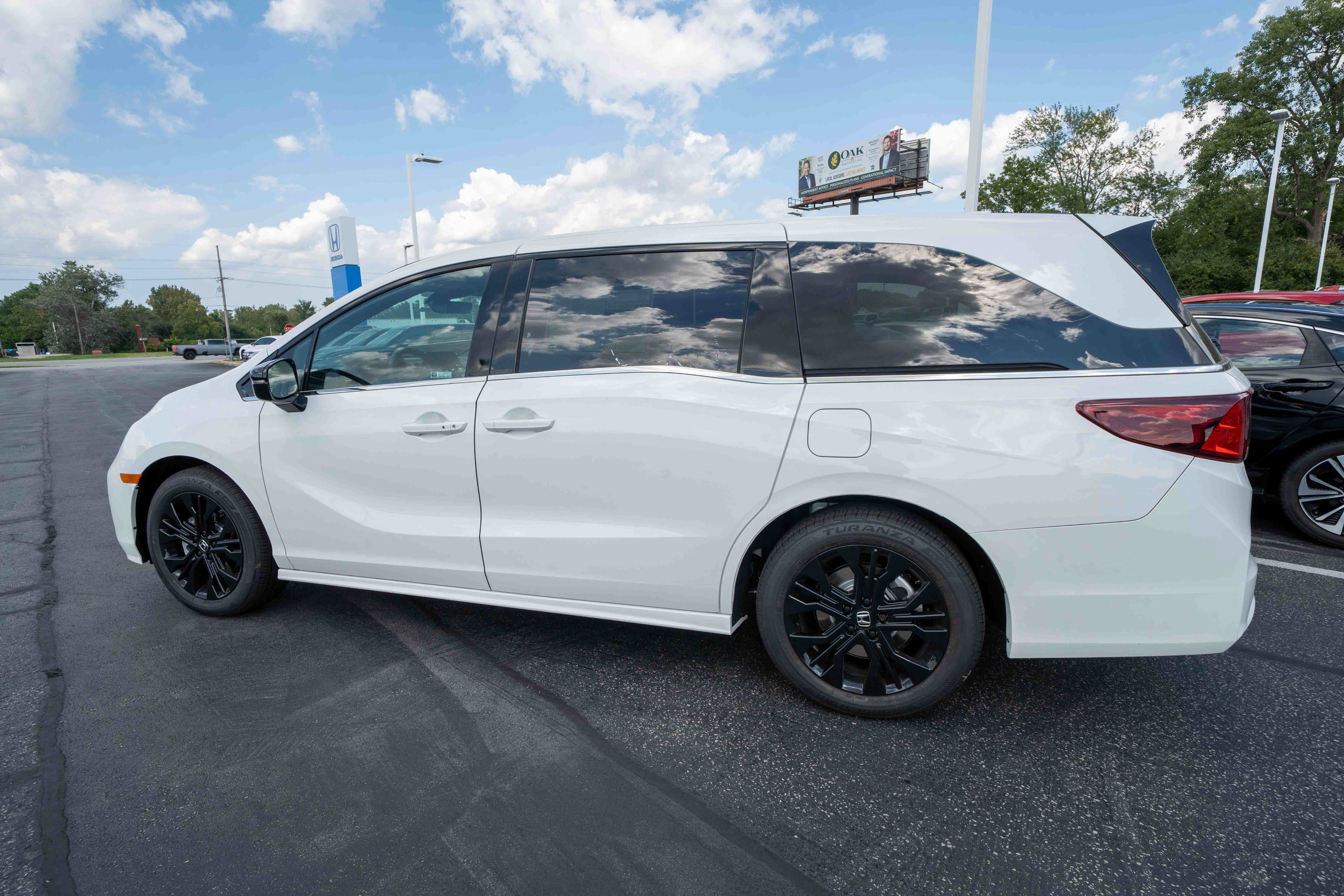 New 2026 Honda Odyssey Sport-L image 4