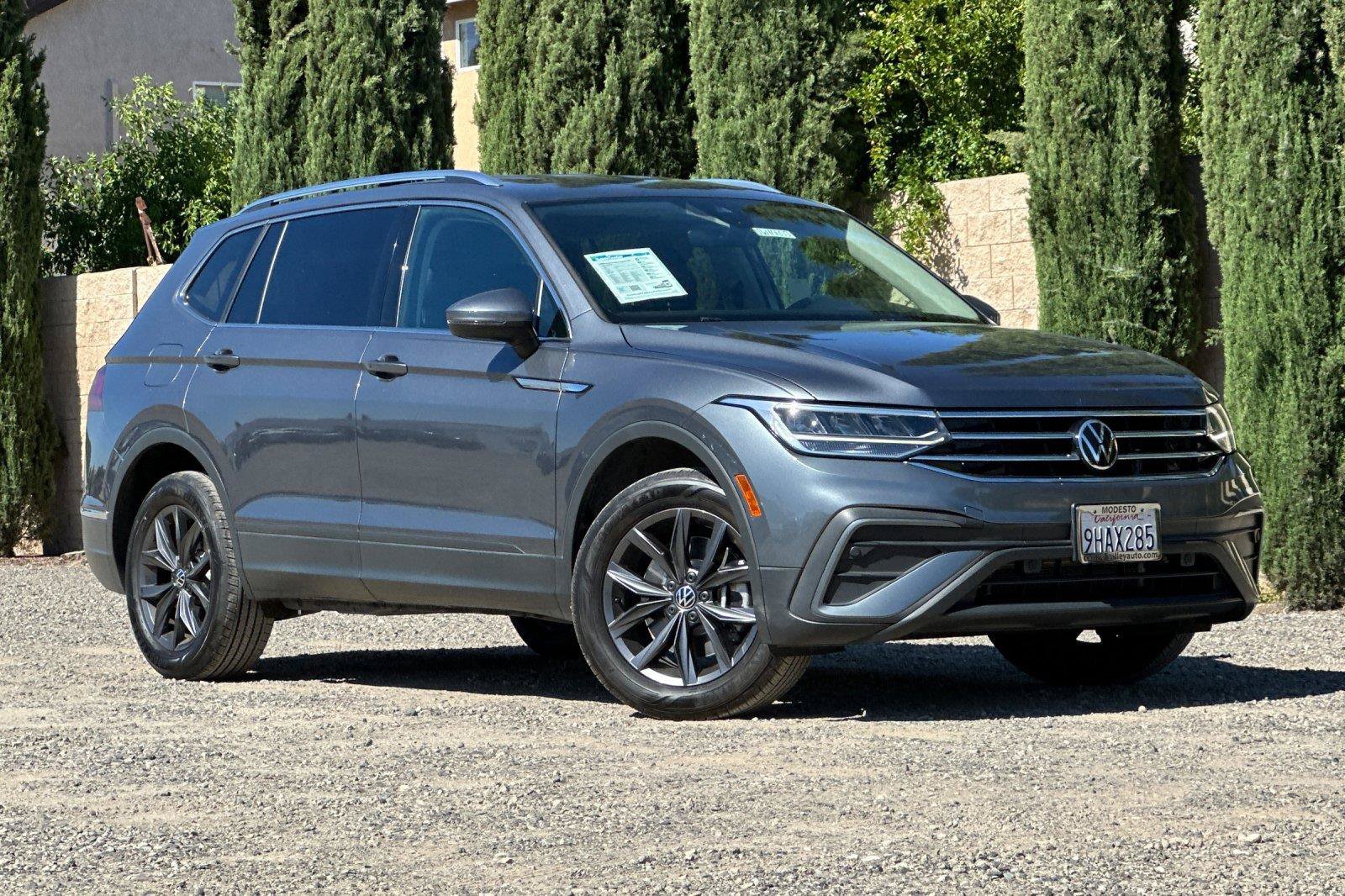 Certified 2023 Volkswagen Tiguan SE
