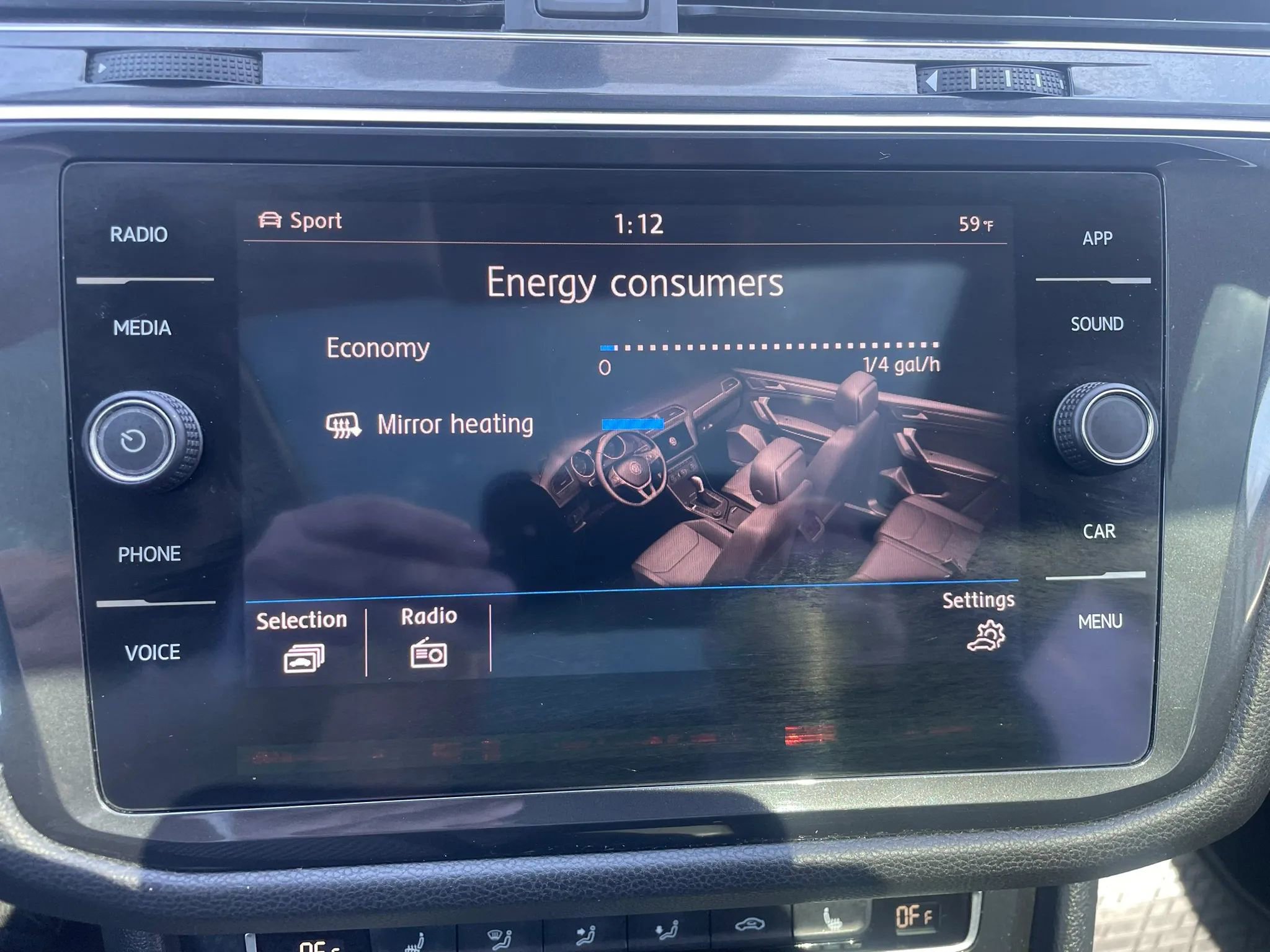 Used 2019 Volkswagen Tiguan SE w/ Panoramic Sunroof Package AWD/4WD image 9