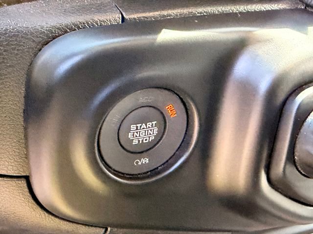 Used 2022 Jeep Wrangler Sport S image 17