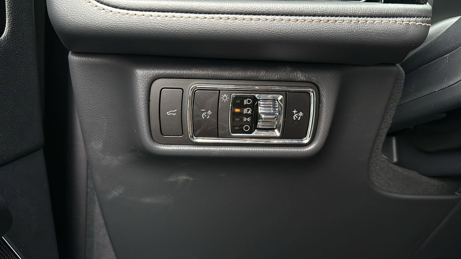 New 2026 Lincoln Aviator AWD image 25