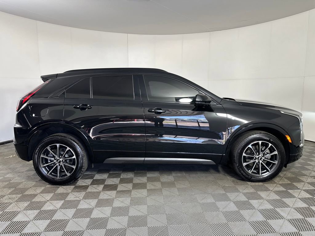 Used 2024 Cadillac XT4 Sport w/ Cold Weather Package image 6