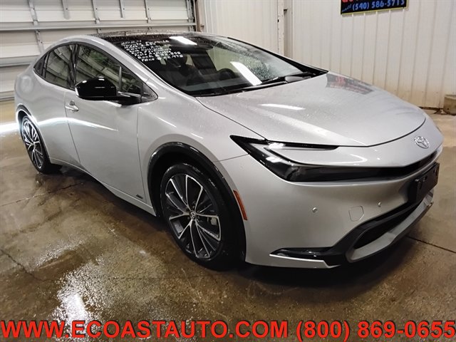 Used 2024 Toyota Prius XLE AWD/4WD image 1