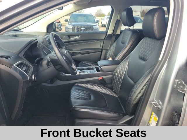 Used 2024 Ford Edge Titanium image 16