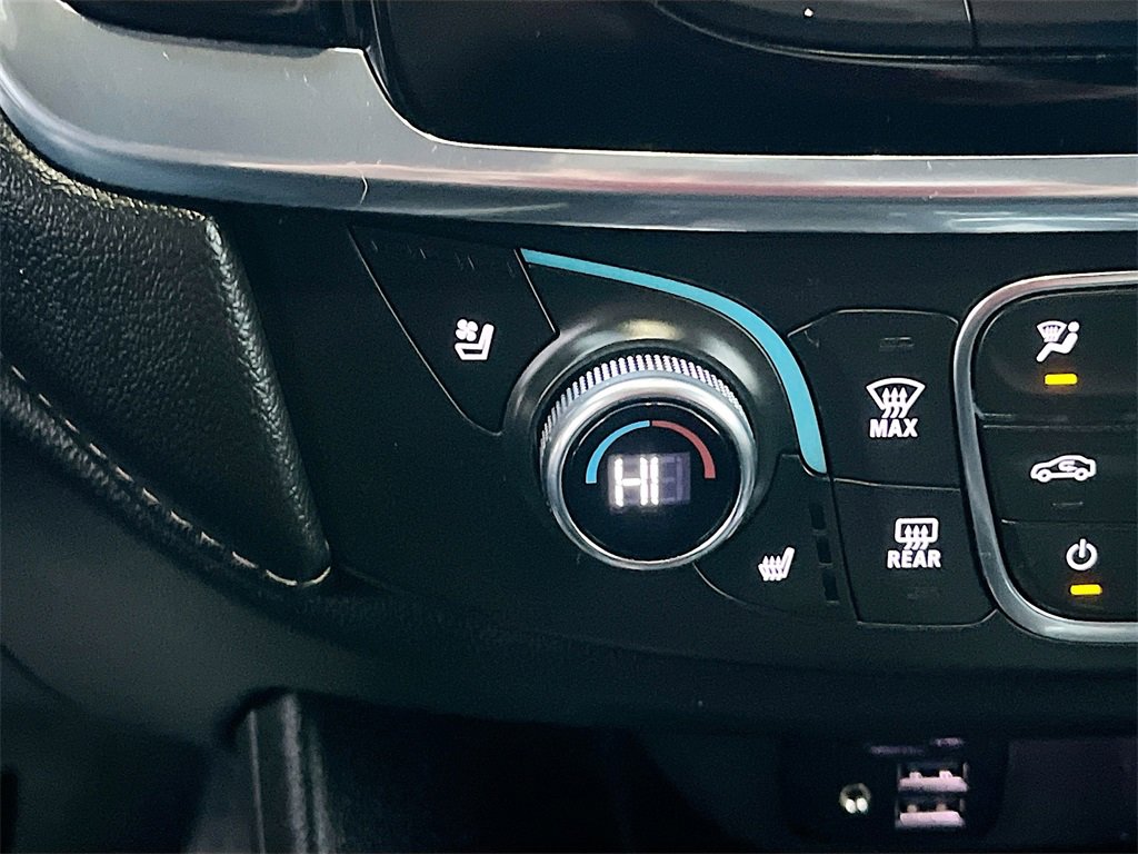 Used 2023 Chevrolet Traverse Premier w/ Redline Edition image 21