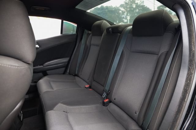 Used 2018 Dodge Charger R/T w/ Beats Audio Group RWD image 11
