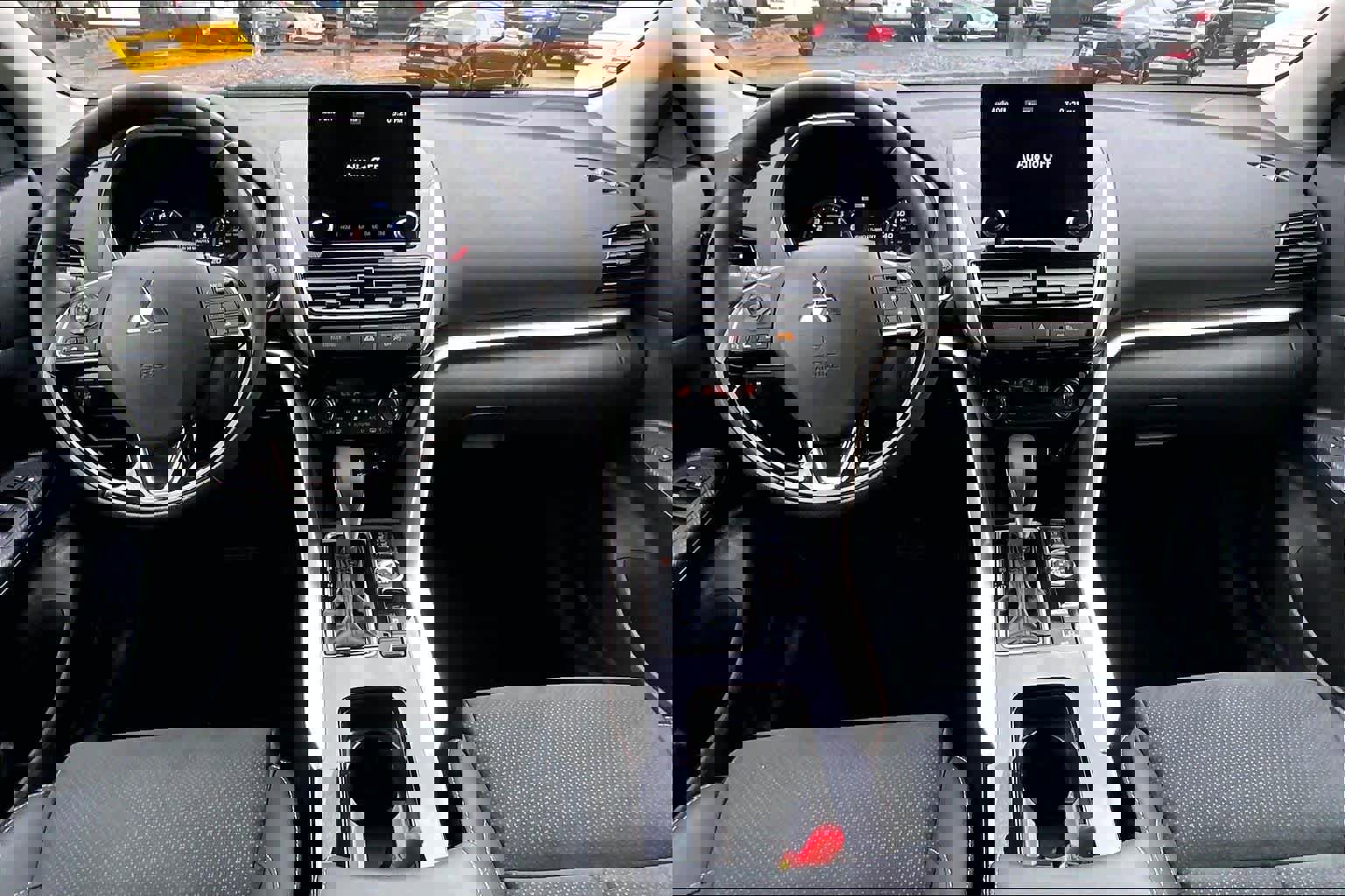 Used 2025 Mitsubishi Eclipse Cross SE image 14