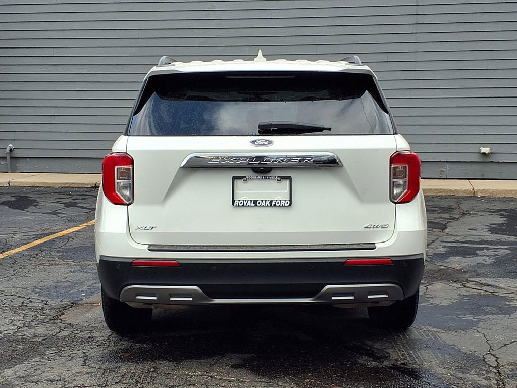 Used 2023 Ford Explorer XLT w/ Equipment Group 202A image 23