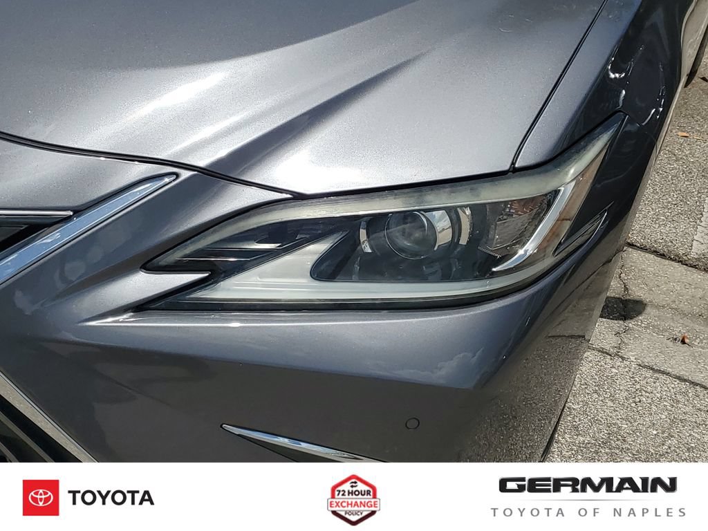 Used 2020 Lexus ES 300h w/ Premium Package FWD image 16