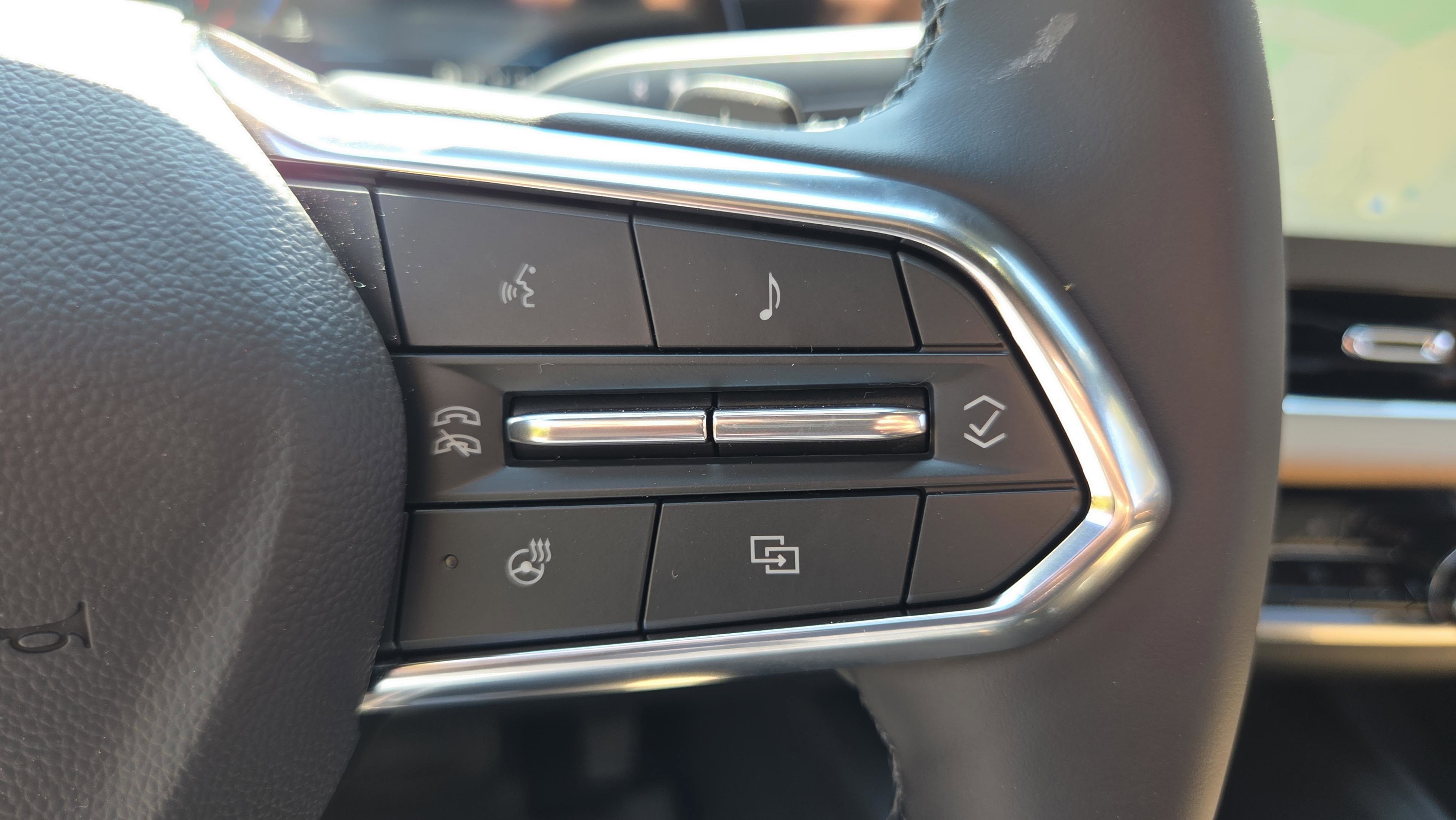 New 2026 Chevrolet Equinox ACTIV w/ LPO, Floor Liner Package image 18