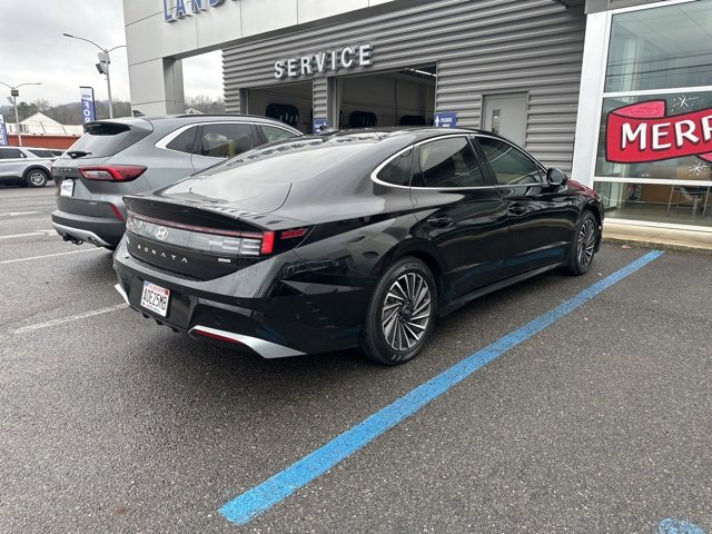 Used 2024 Hyundai Sonata Limited image 4