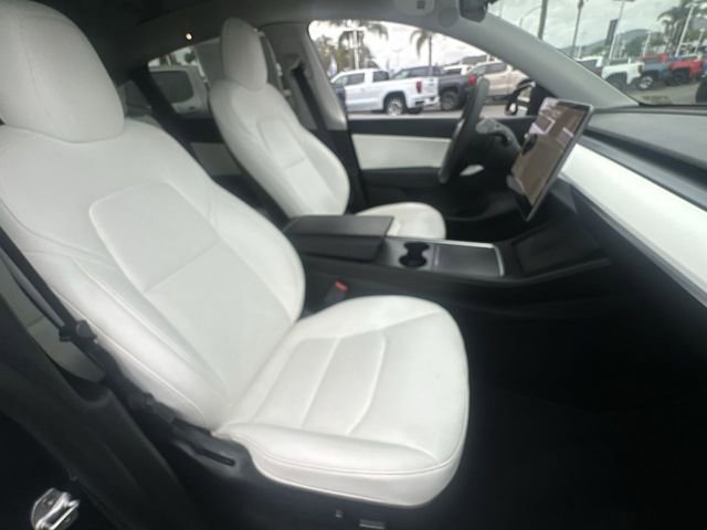 Used 2021 Tesla Model Y Long Range image 27