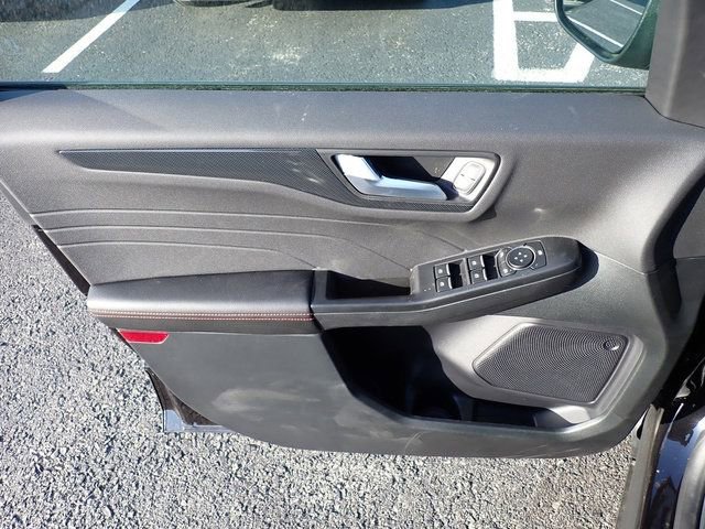 New 2026 Ford Escape ST-Line Select w/ Tech Pack #1 AWD/4WD image 15