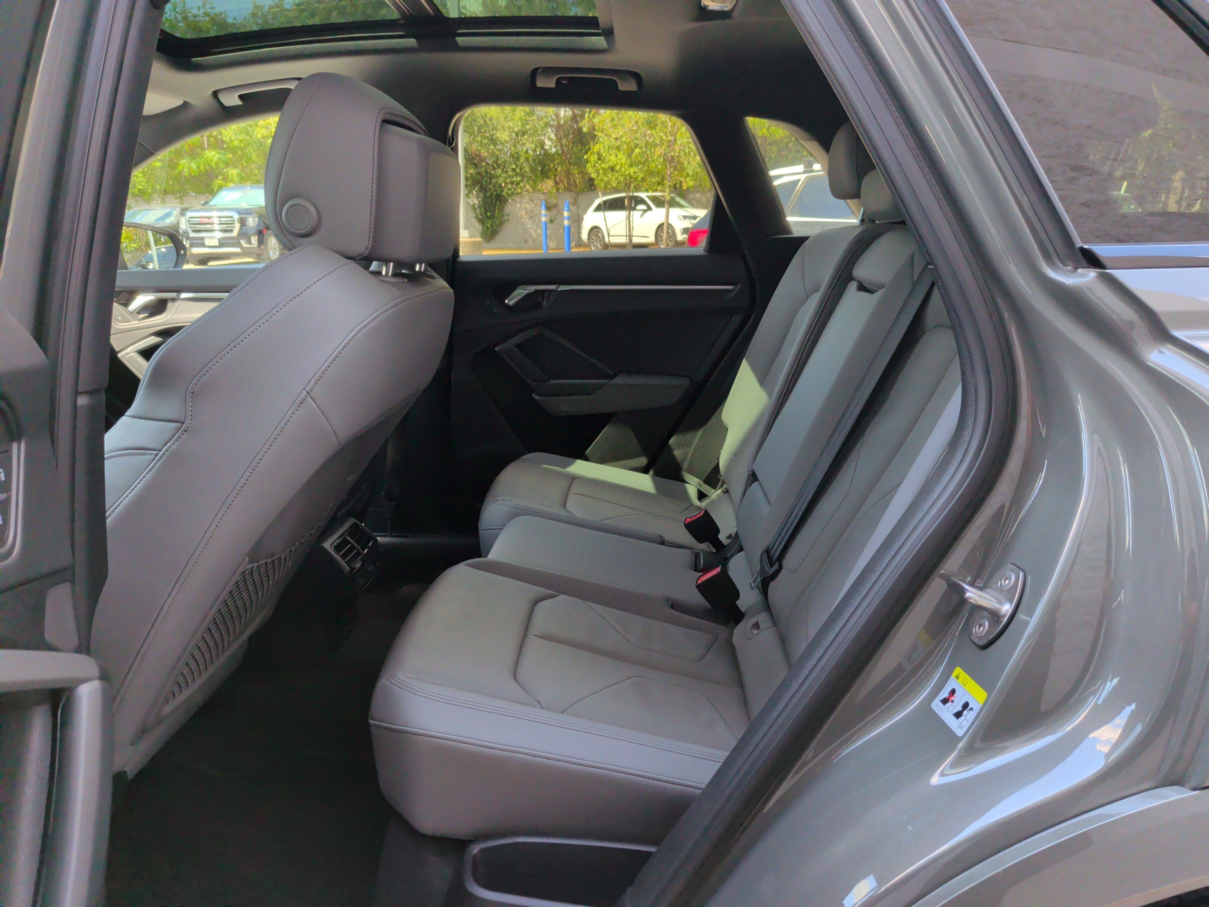 Certified 2024 Audi Q3 2.0T Premium AWD/4WD image 30