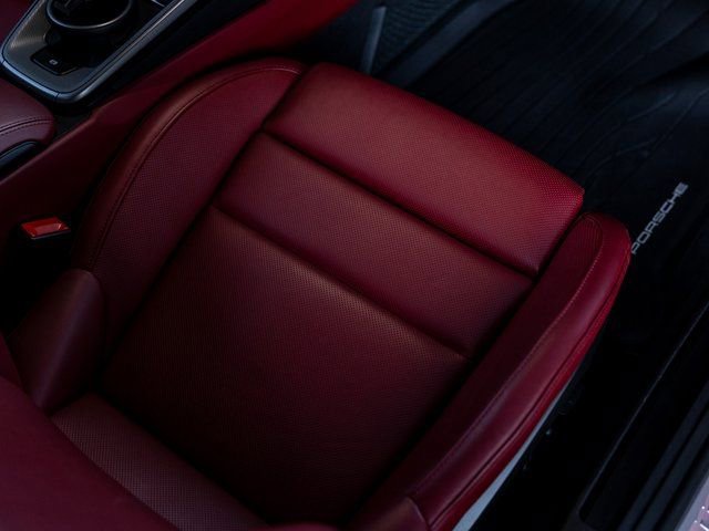 Certified 2024 Porsche 911 Carrera 4S AWD/4WD image 30