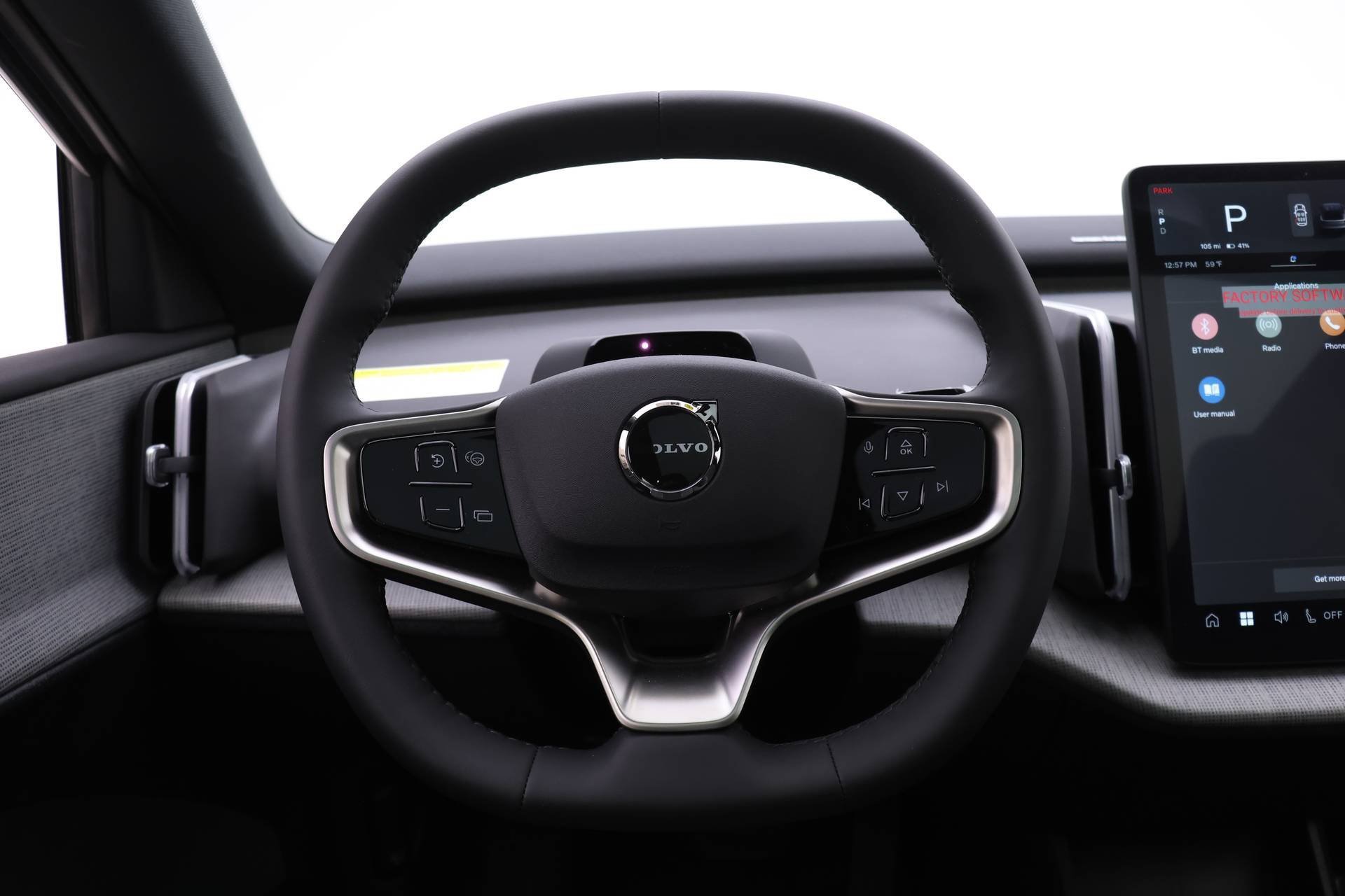 New 2026 Volvo EX30 Cross Country Ultra image 14