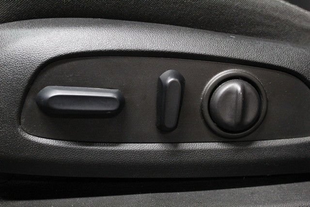 Certified 2023 GMC Acadia SLE w/ Driver Convenience Package FWD image 18
