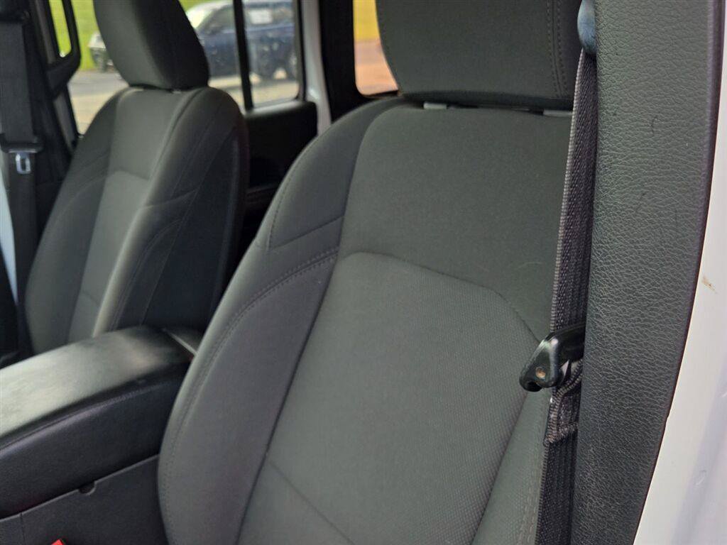 Used 2018 Jeep Wrangler Unlimited Sport S AWD/4WD image 5