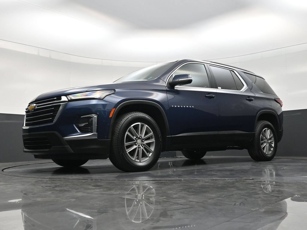 Used 2023 Chevrolet Traverse LT FWD image 17