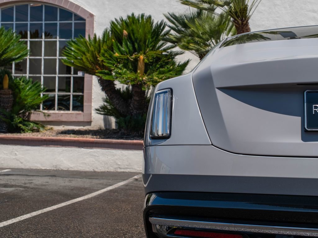Used 2024 Rolls-Royce Spectre w/ Spectre Launch Package AWD/4WD image 41