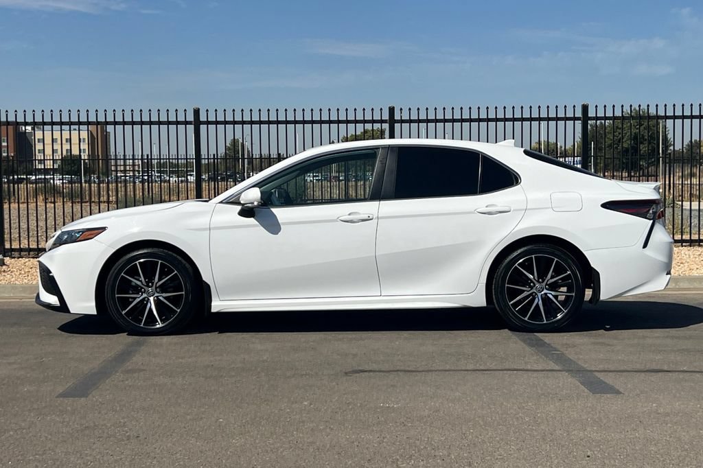 Certified 2024 Toyota Camry SE FWD image 9